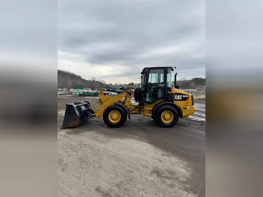 Used 2018 CATERPILLAR 907M Loaders - Image 4