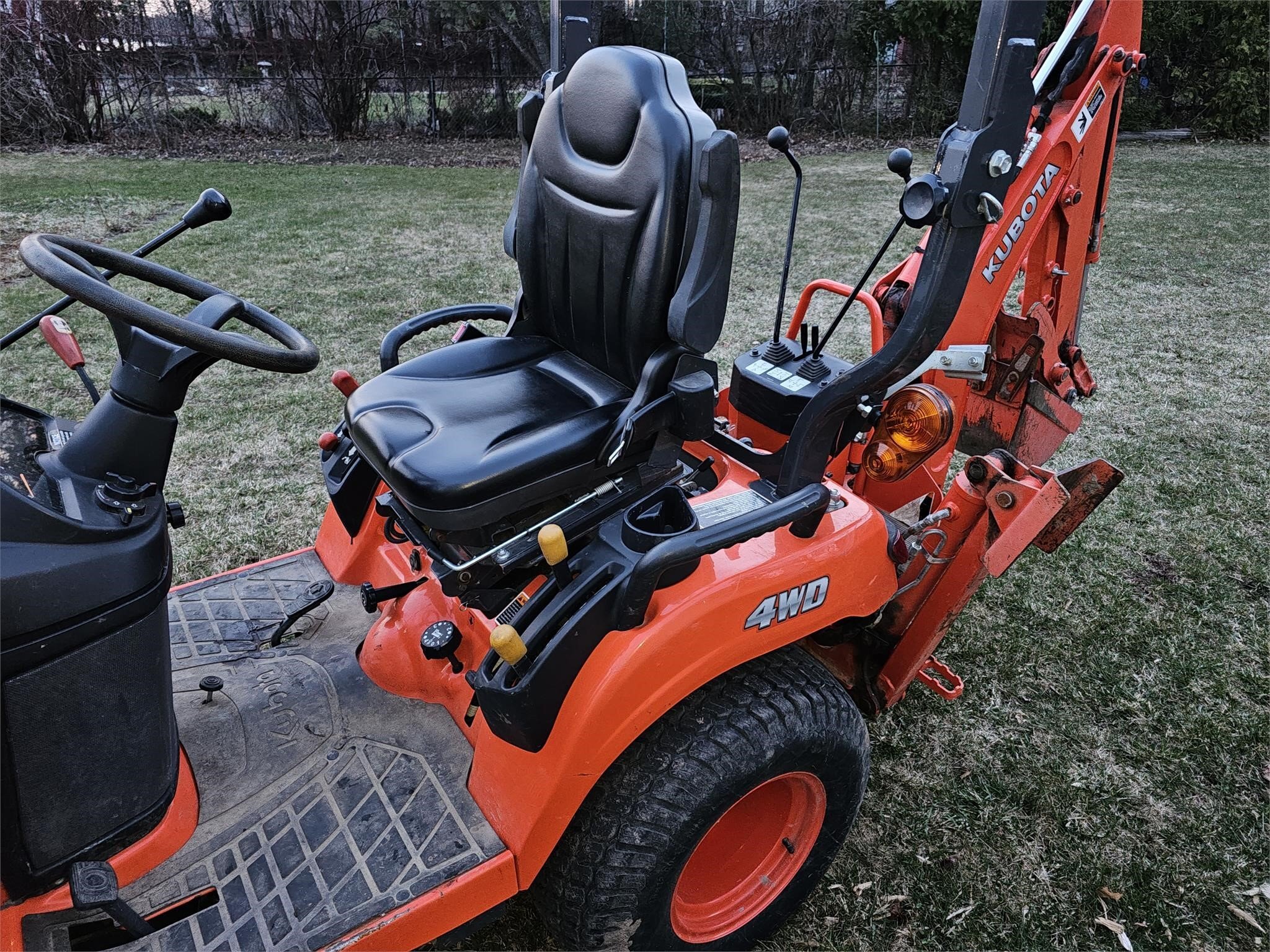 Used 2015 Kubota BX25D Backhoe Loader - Image 6