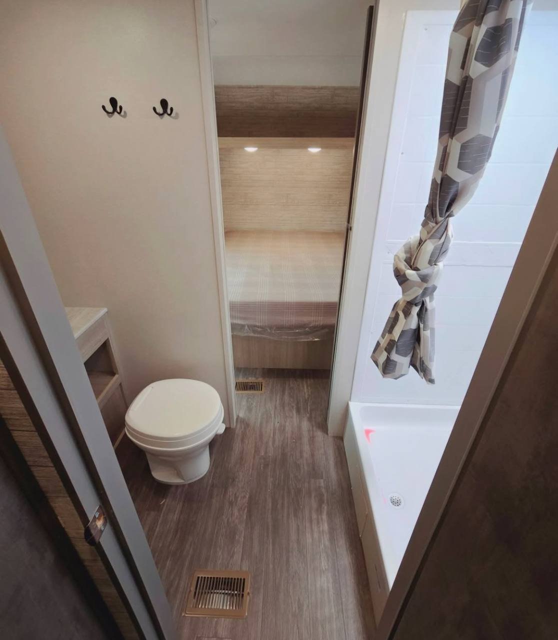 NEW 2025 Forest River Aurora 23MKS travel trailer RV.. - Image 4