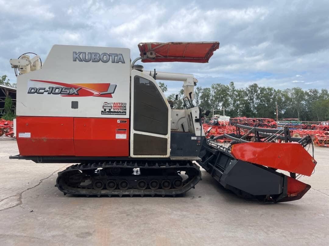 Kubota Combine Harvester (DC-105X) - Image 6