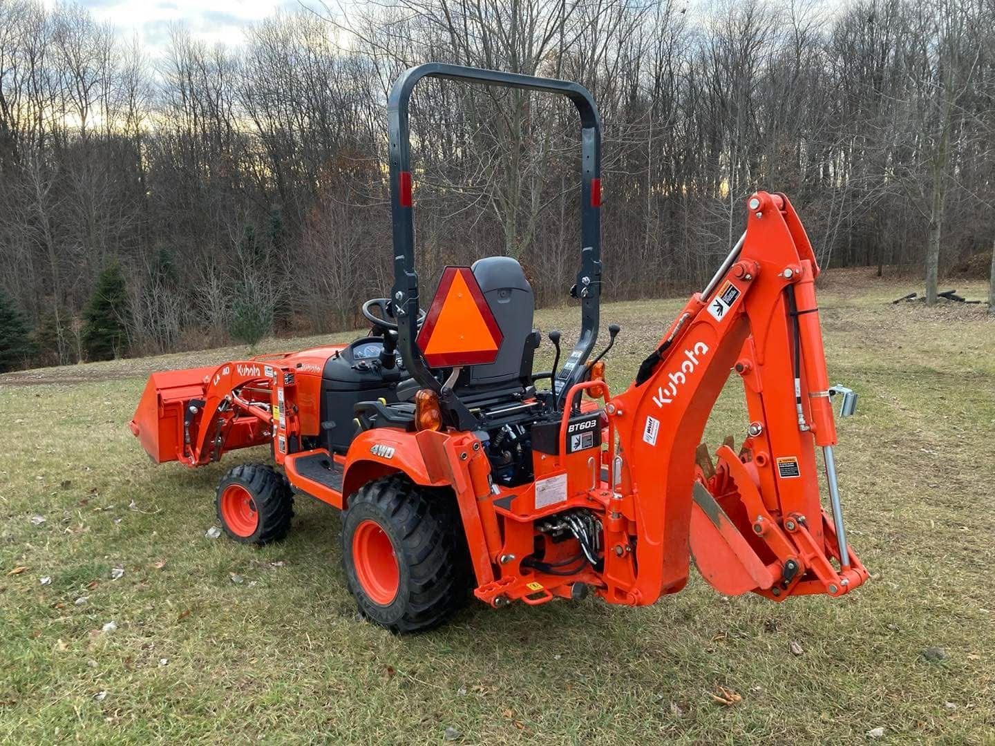Kubota BX-23S Wheel Tractor for Farms Mower Backhoe Front End Loader Attachment Core Inclining Engine Bearings